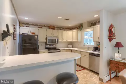 930 Beech Ave, Hershey, PA 17033 photo 6