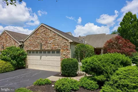 2179 Gelder Park Dr, Hummelstown, PA 17036