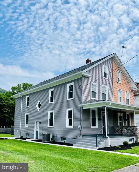 213 North St, Lykens, PA 17048