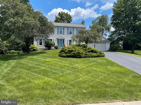 6424 Taunton Rd, Harrisburg, PA 17111
