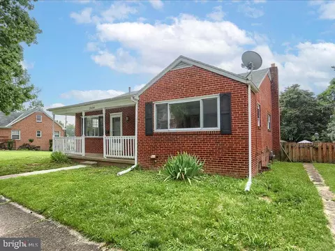 2438 Logan St, Harrisburg, PA 17110