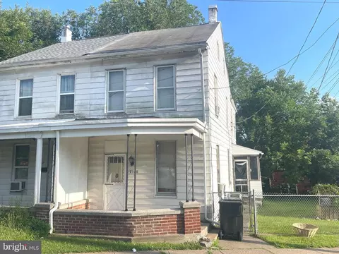 2113 2115 Brookwood St, Harrisburg, PA 17104