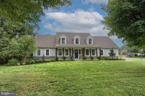 595 Sand Hill Rd, Hershey, PA 17033