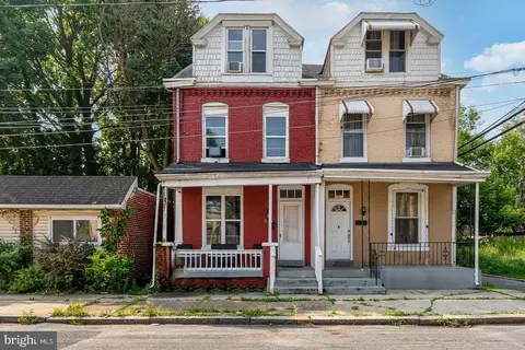 563 Camp St, Harrisburg, PA 17110