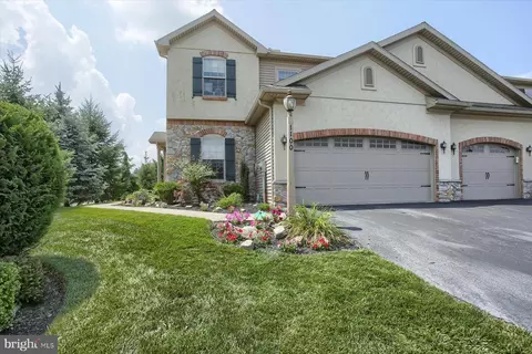 1100 Day Star Dr, Harrisburg, PA 17111