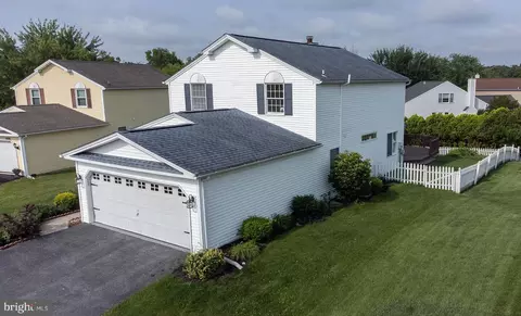 1694 Britannia Ct, Harrisburg, PA 17112
