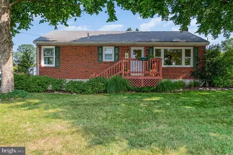 5480 Union Deposit Rd, Harrisburg, PA 17111