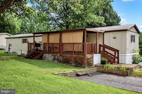 150 Jo Lee Dr, Middletown, PA 17057