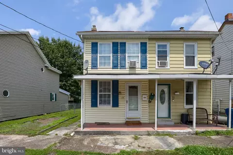 23 Juniata St, Middletown, PA 17057