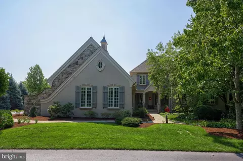 544 Olde Course Rd, Hershey, PA 17033 photo 2
