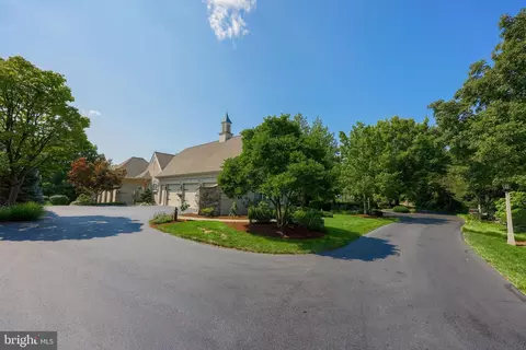 544 Olde Course Rd, Hershey, PA 17033 photo 96