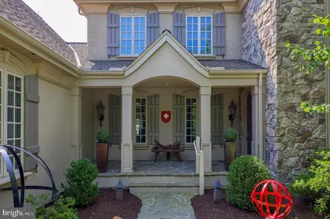 544 Olde Course Rd, Hershey, PA 17033 photo 3