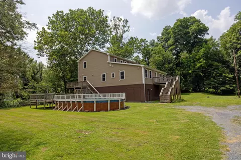 1520 Broadway Ln, Dauphin, PA 17018