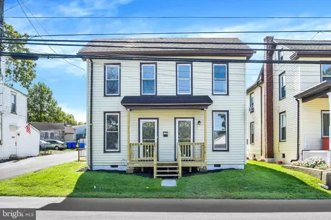 1180 Highland St, Harrisburg, PA 17113