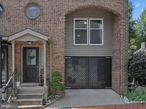 700 Showers St, Harrisburg, PA 17104
