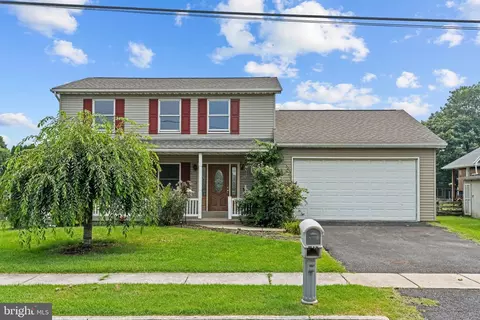 106 P St, Steelton, PA 17113