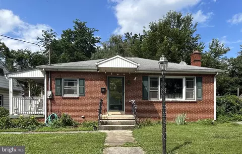 490 Willow St, Highspire, PA 17034