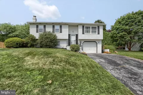 1333 Kelley Rd, Harrisburg, PA 17113