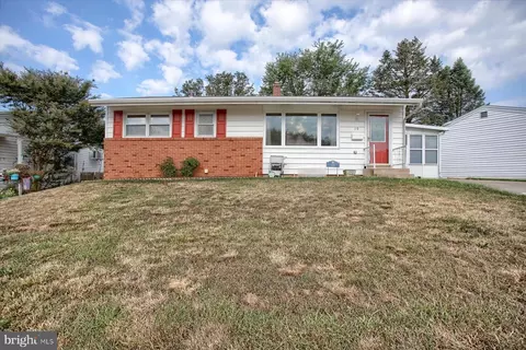 19 Ray Rd, Middletown, PA 17057