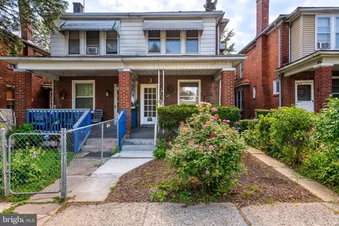 1122 Rolleston St, Harrisburg, PA 17104