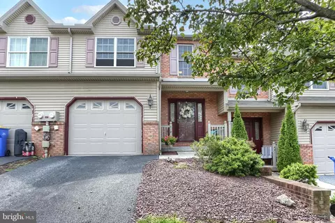489 Sunday Dr, Harrisburg, PA 17111