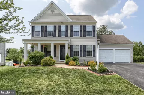 7100 Creek Crossing Dr, Harrisburg, PA 17111