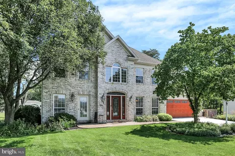 570 Lester Ct, Harrisburg, PA 17112
