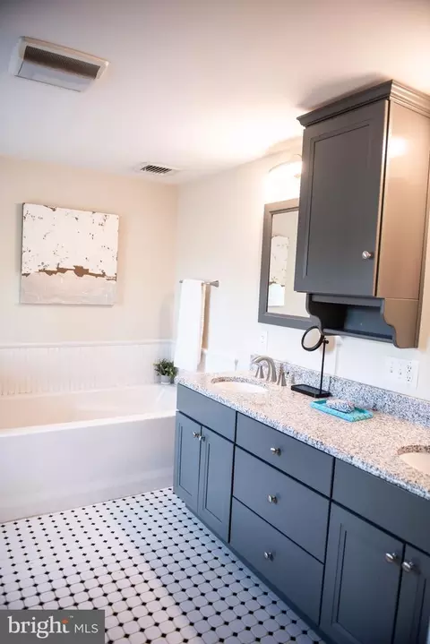 45 Maple Ave, Hershey, PA 17033 photo 39