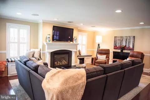 45 Maple Ave, Hershey, PA 17033 photo 13