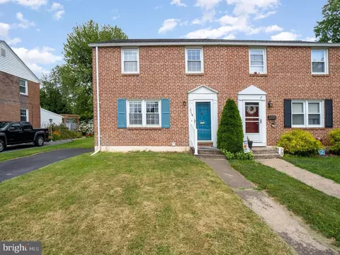3718 Brisban St, Harrisburg, PA 17111