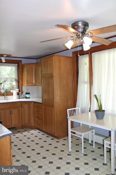 1303 E Derry Rd, Hershey, PA 17033 photo 5
