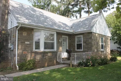 1303 E Derry Rd, Hershey, PA 17033 photo 22