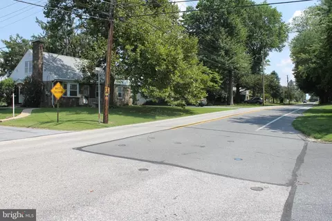 1303 E Derry Rd, Hershey, PA 17033 photo 41
