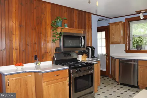 1303 E Derry Rd, Hershey, PA 17033 photo 6
