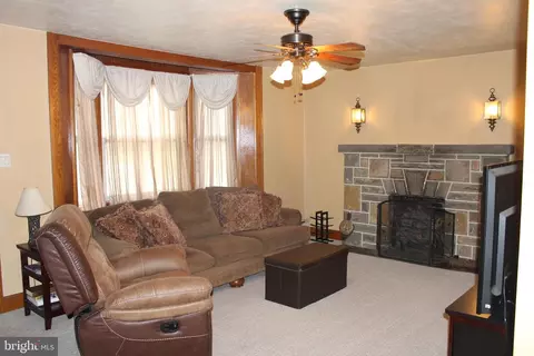 1303 E Derry Rd, Hershey, PA 17033 photo 14