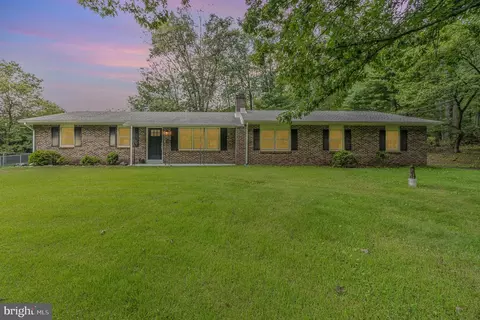 1195 W Broad St, Williamstown, PA 17098