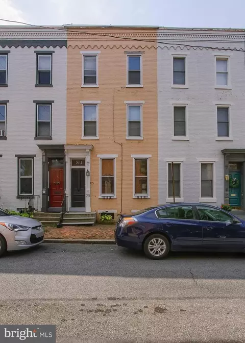 213 Cumberland St, Harrisburg, PA 17102