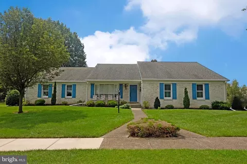 728 Rockford Dr, Harrisburg, PA 17112
