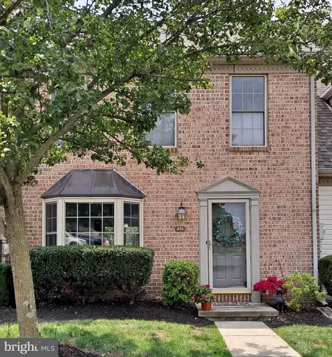 251 Timber View Dr, Harrisburg, PA 17110