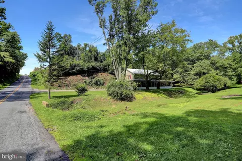 352 Mcclellan Rd, Halifax, PA 17032
