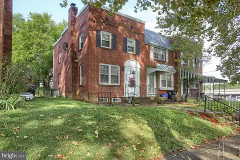 902 S 16th St, Harrisburg, PA 17104