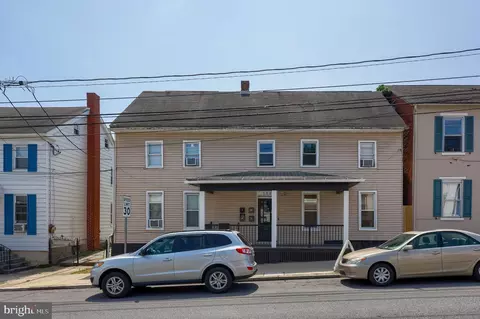 132 E Main St, Middletown, PA 17057