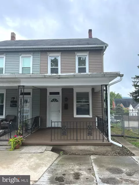 261 Market St, Highspire, PA 17034