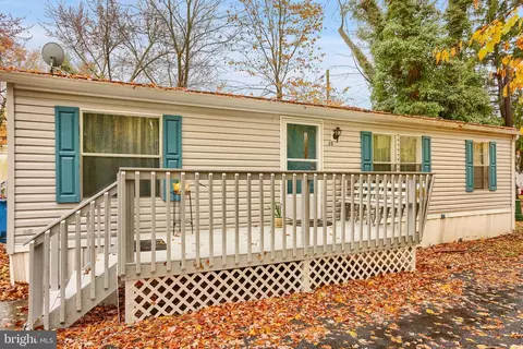 35 Willow St, Highspire, PA 17034