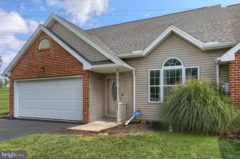 1566 Macintosh Way, Hummelstown, PA 17036