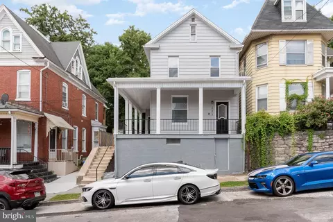 233 Pine St, Steelton, PA 17113