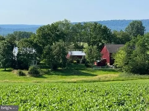 353 N Crawford Rd, Grantville, PA 17028