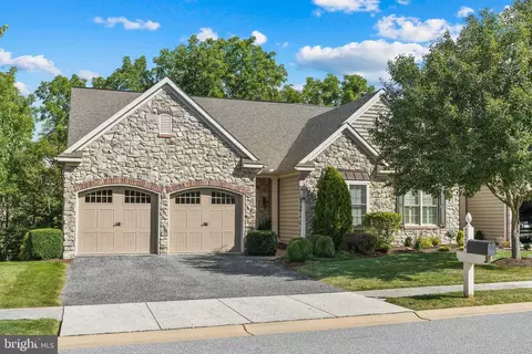 7574 Forney Way, Harrisburg, PA 17112