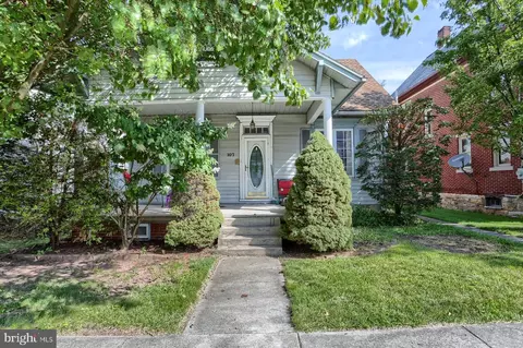 107 W Broad St, Elizabethville, PA 17023
