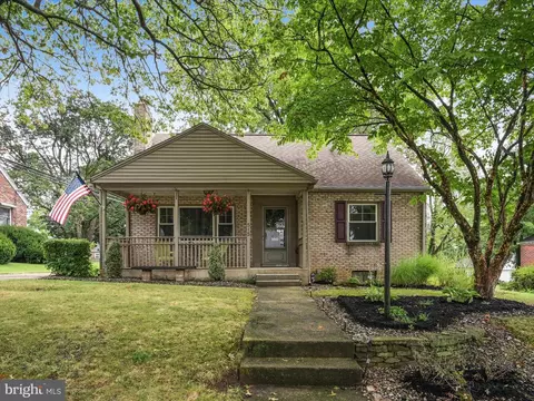 515 Luther Rd, Harrisburg, PA 17111